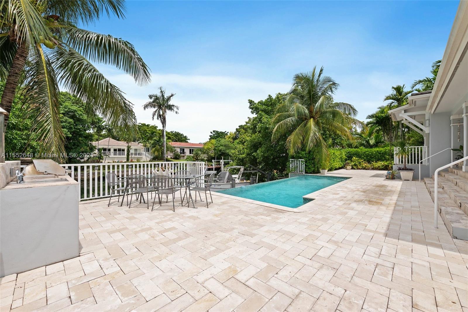 CORAL GABLES RIVIERA SEC - Residential