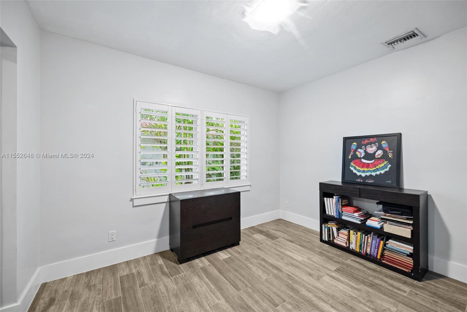 CORAL GABLES RIVIERA SEC - Residential