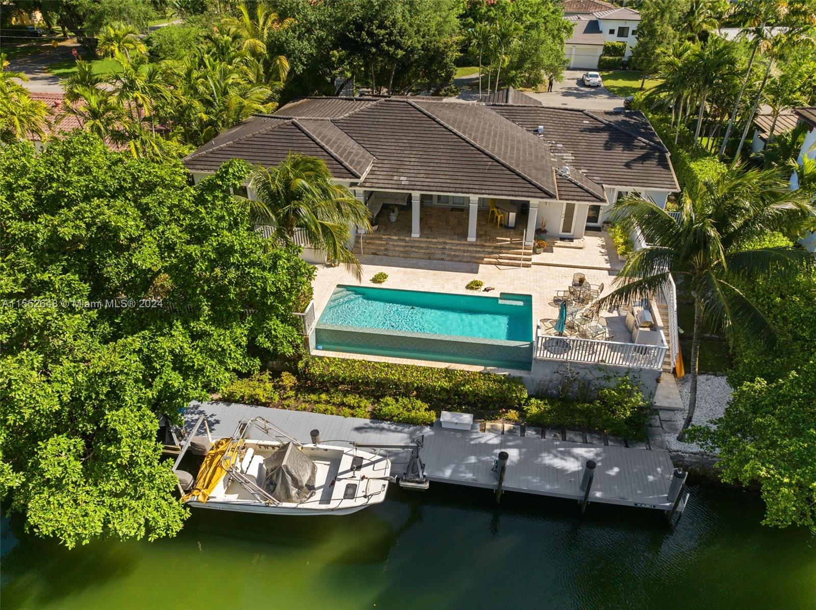 Property for Sale at 515 Vilabella Ave, Coral Gables, Broward County, Florida - Bedrooms: 4 
Bathrooms: 5  - $3,695,000