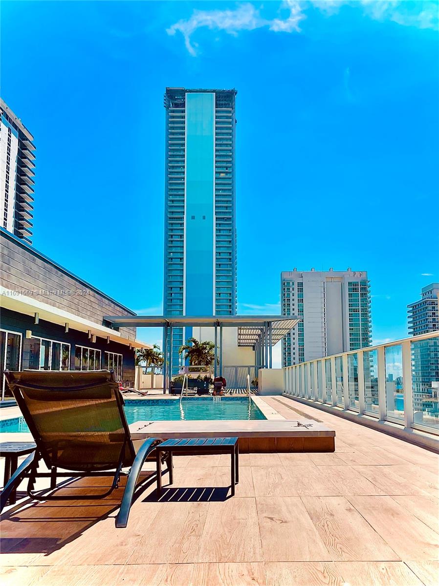 26 EDGEWATER CONDO - Residential Lease