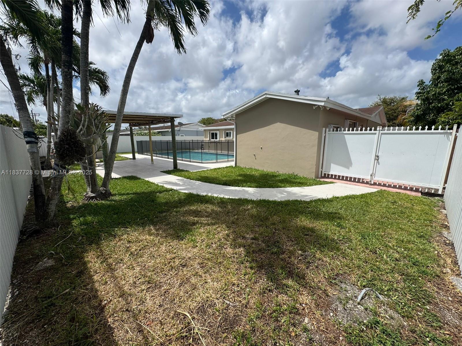 2405 SW 129th Ct