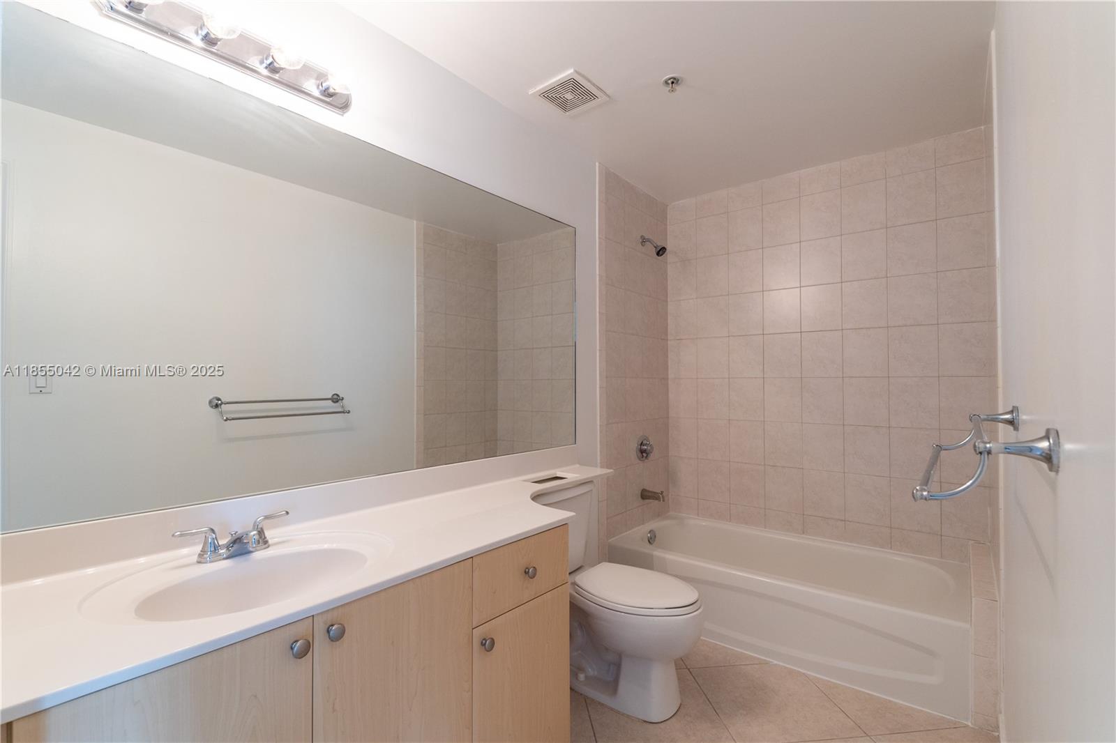 SHAMROCK BY THE GABLES CO - Residential Lease