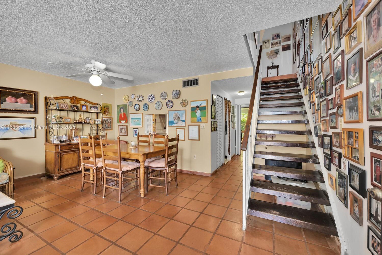 GRAPETREE TOWNHOUSE CONDO - Residential