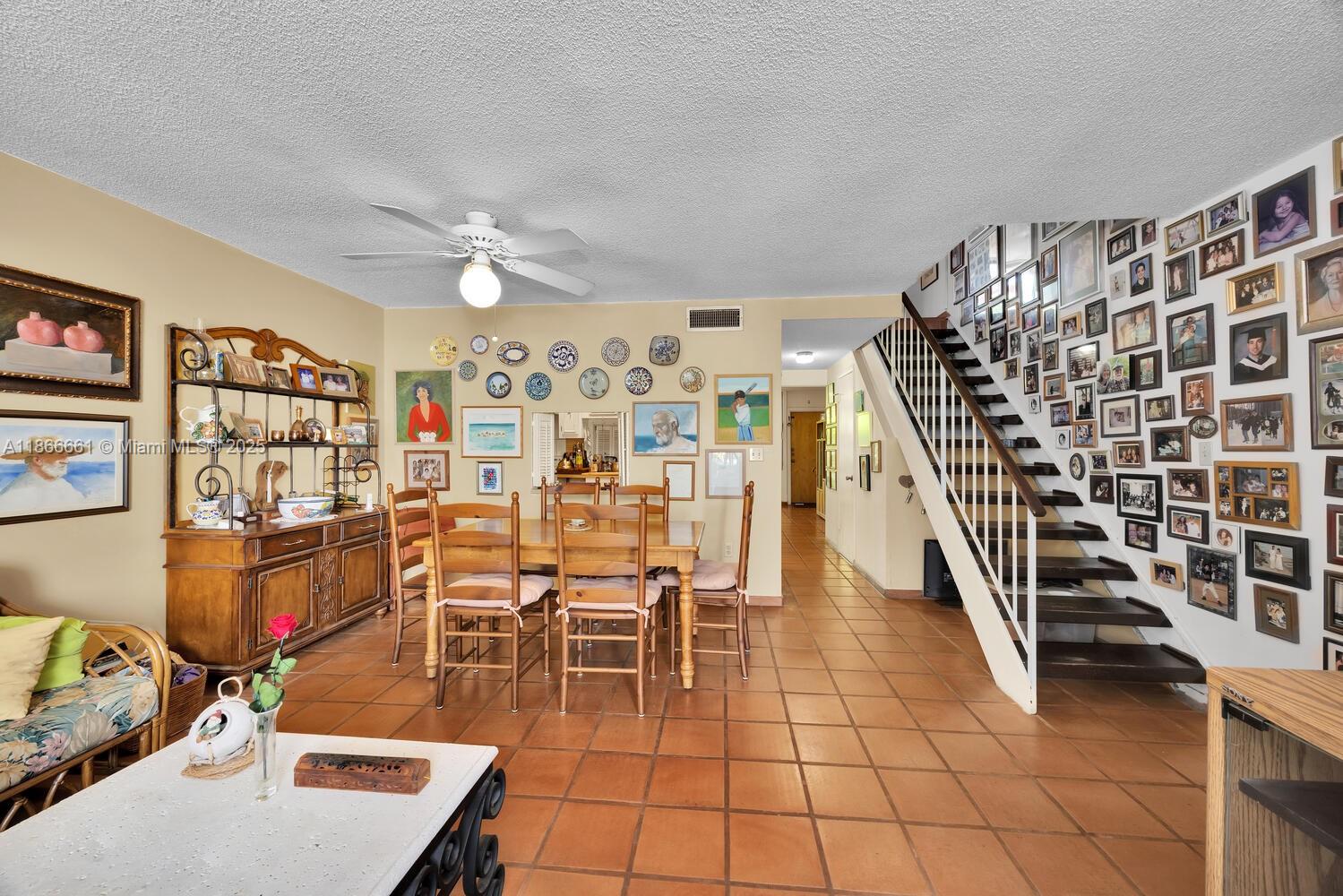 GRAPETREE TOWNHOUSE CONDO - Residential