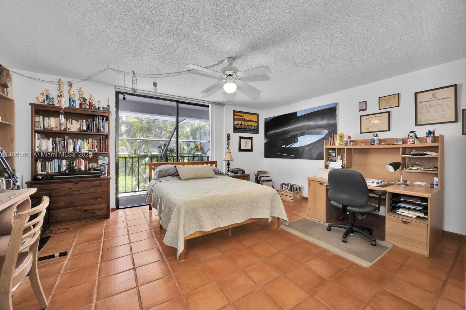 GRAPETREE TOWNHOUSE CONDO - Residential
