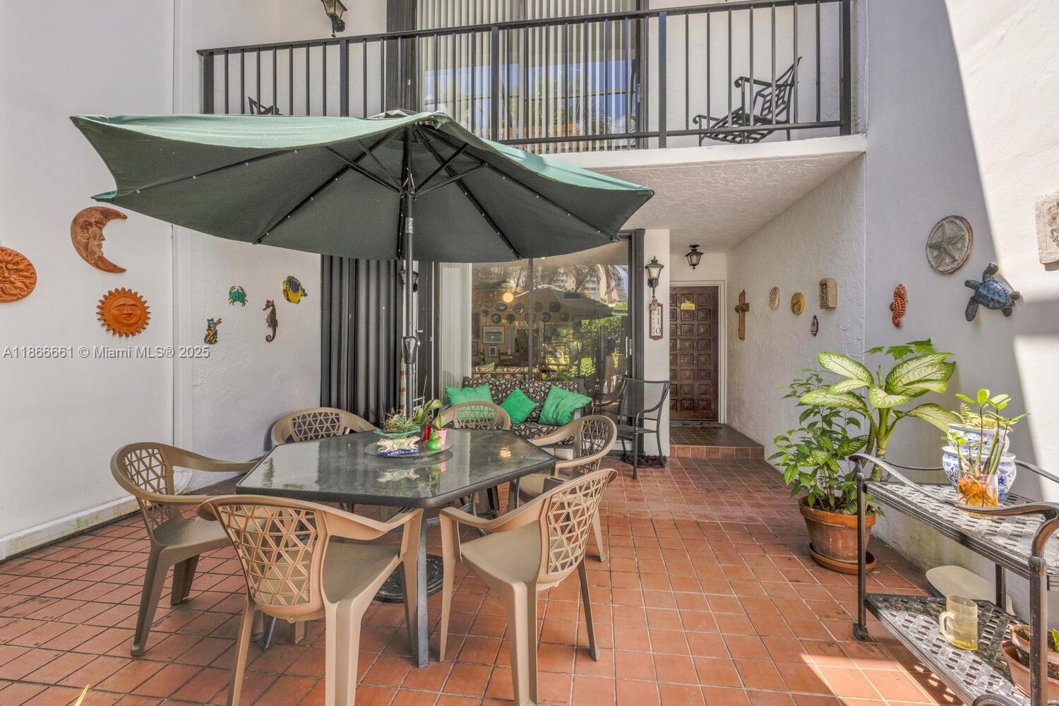 GRAPETREE TOWNHOUSE CONDO - Residential