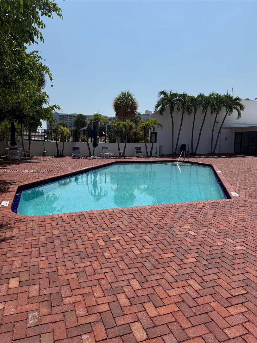 GRAPETREE TOWNHOUSE CONDO - Residential