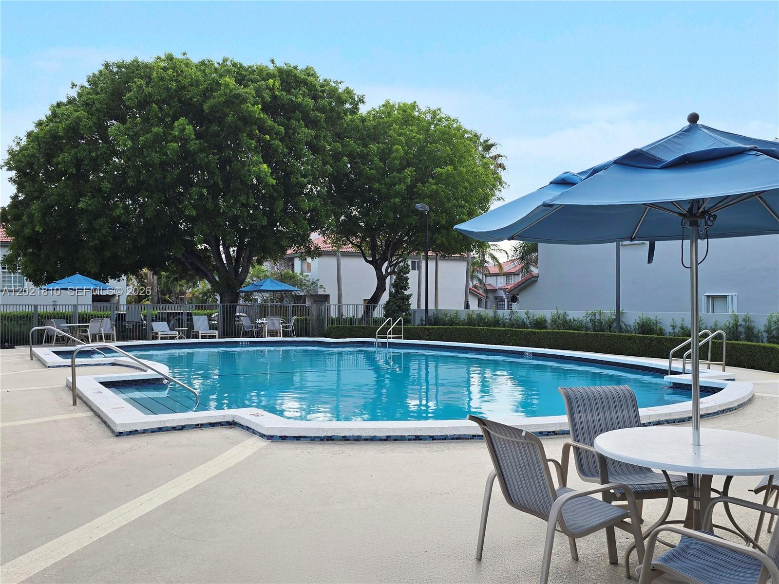 DORAL LANDINGS TOWNHOMES - Residential