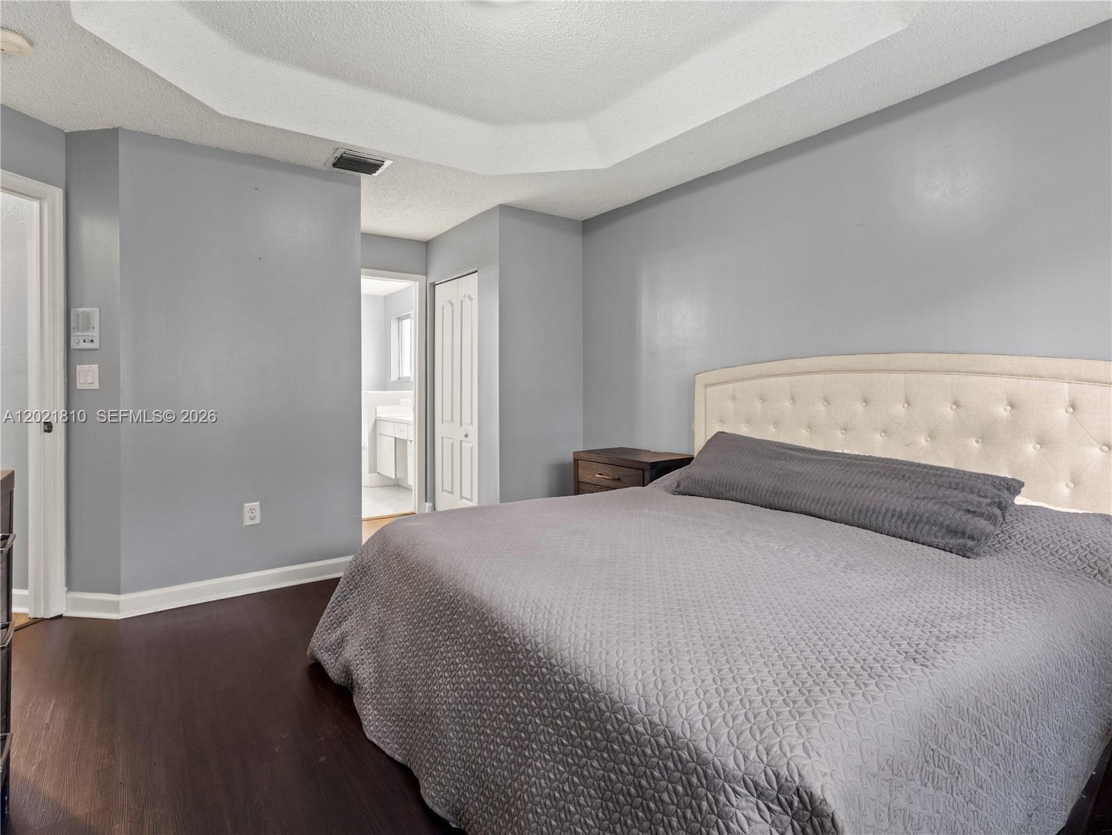 DORAL LANDINGS TOWNHOMES - Residential