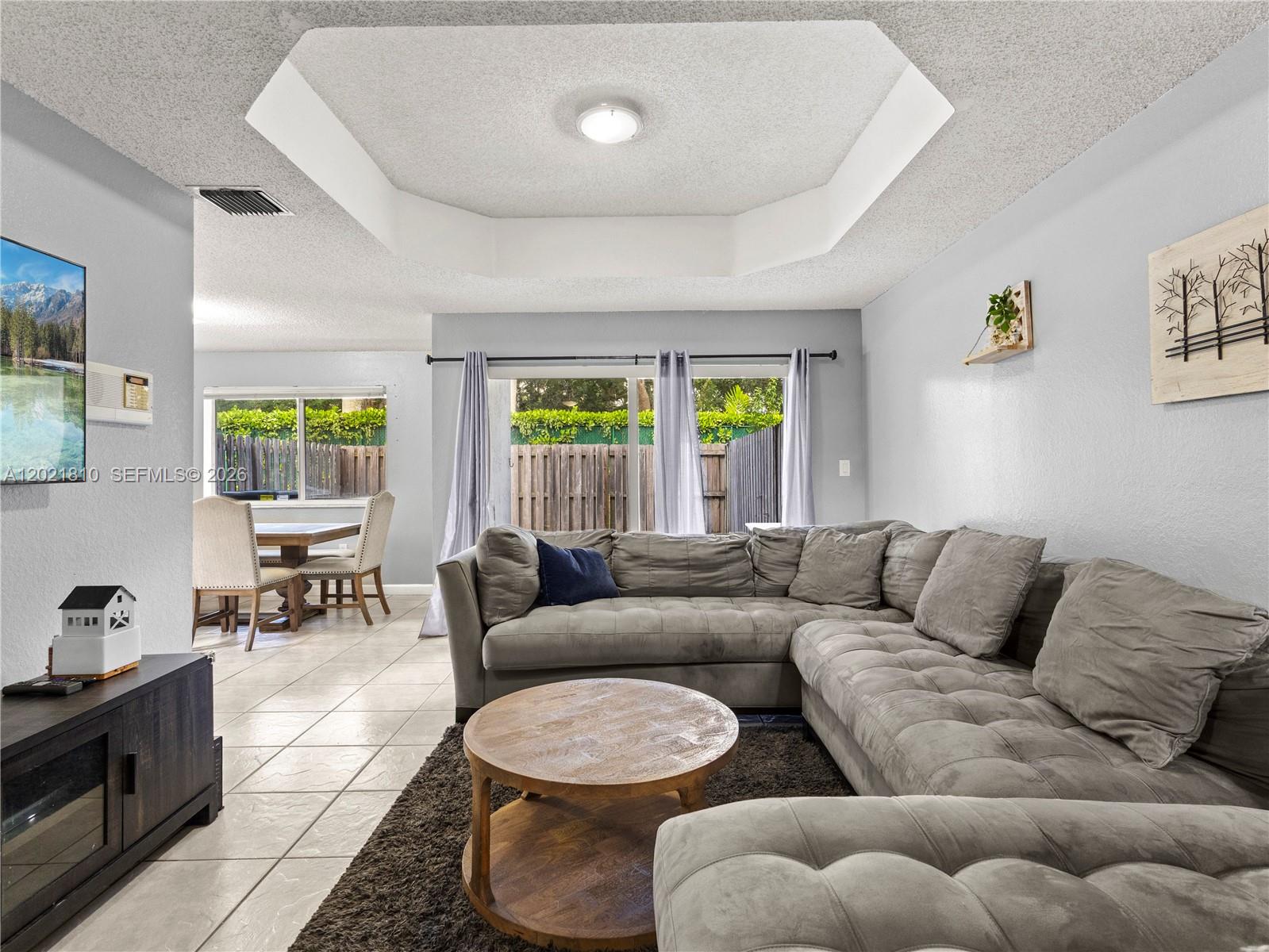 DORAL LANDINGS TOWNHOMES - Residential