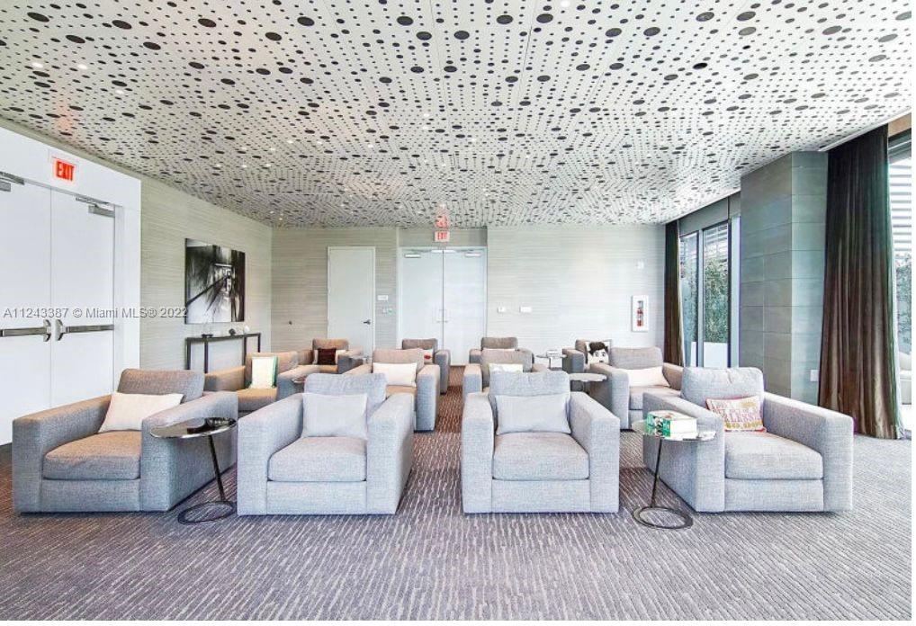 ICON BAY CONDO - Residential Lease