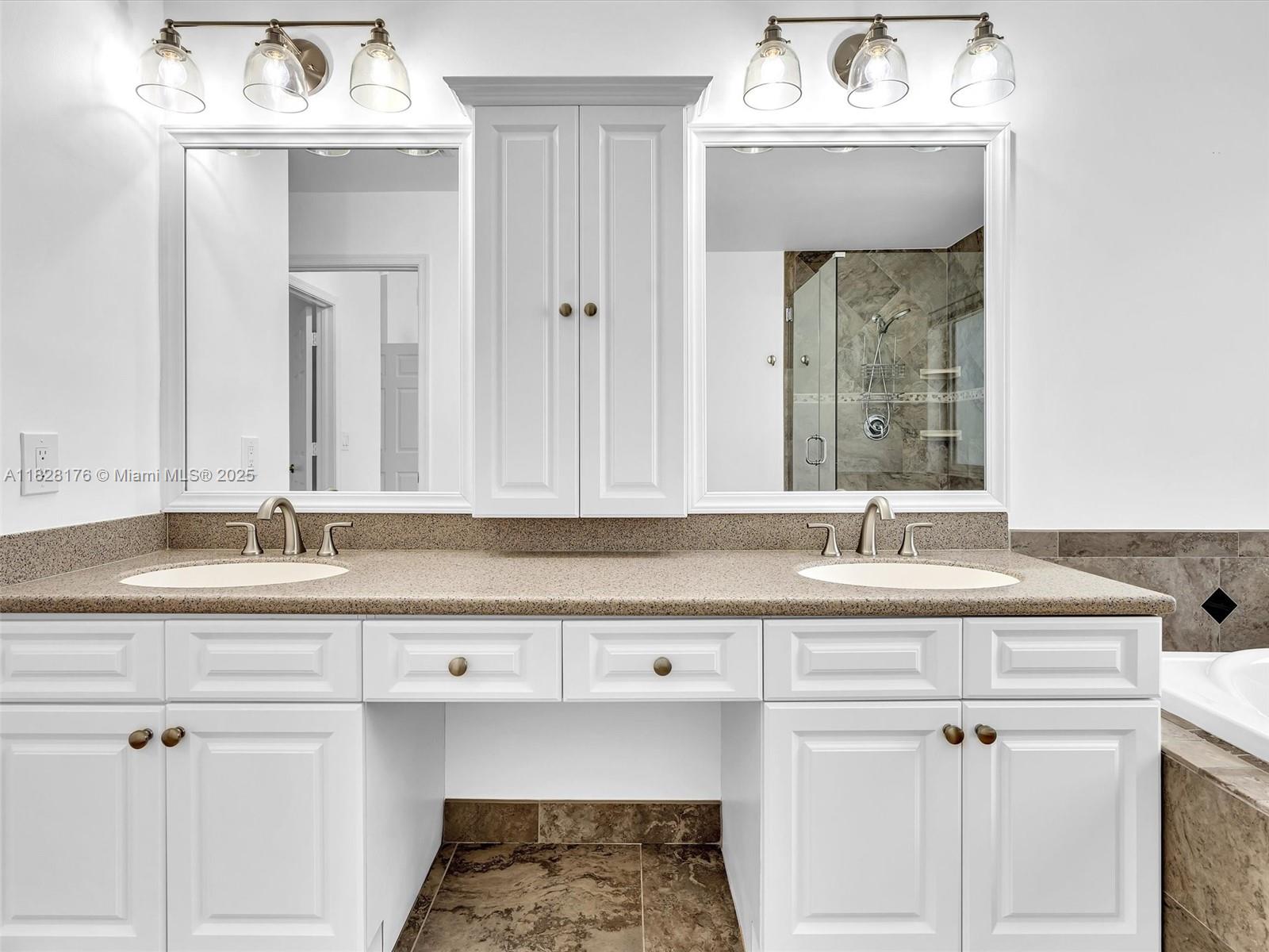 BRIDGEWATER AT PLANTATION - Residential