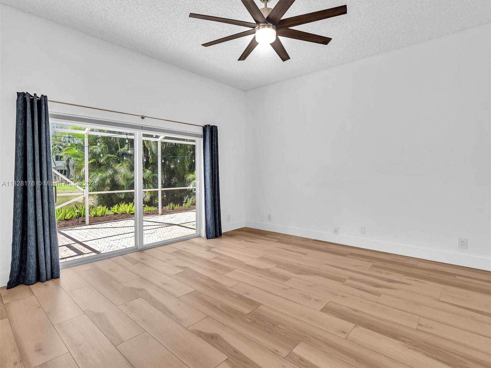 BRIDGEWATER AT PLANTATION - Residential