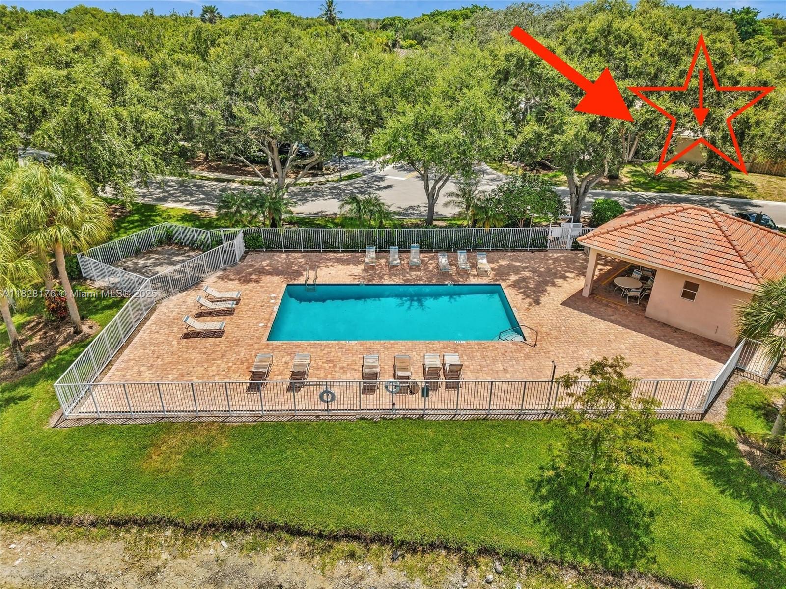 BRIDGEWATER AT PLANTATION - Residential