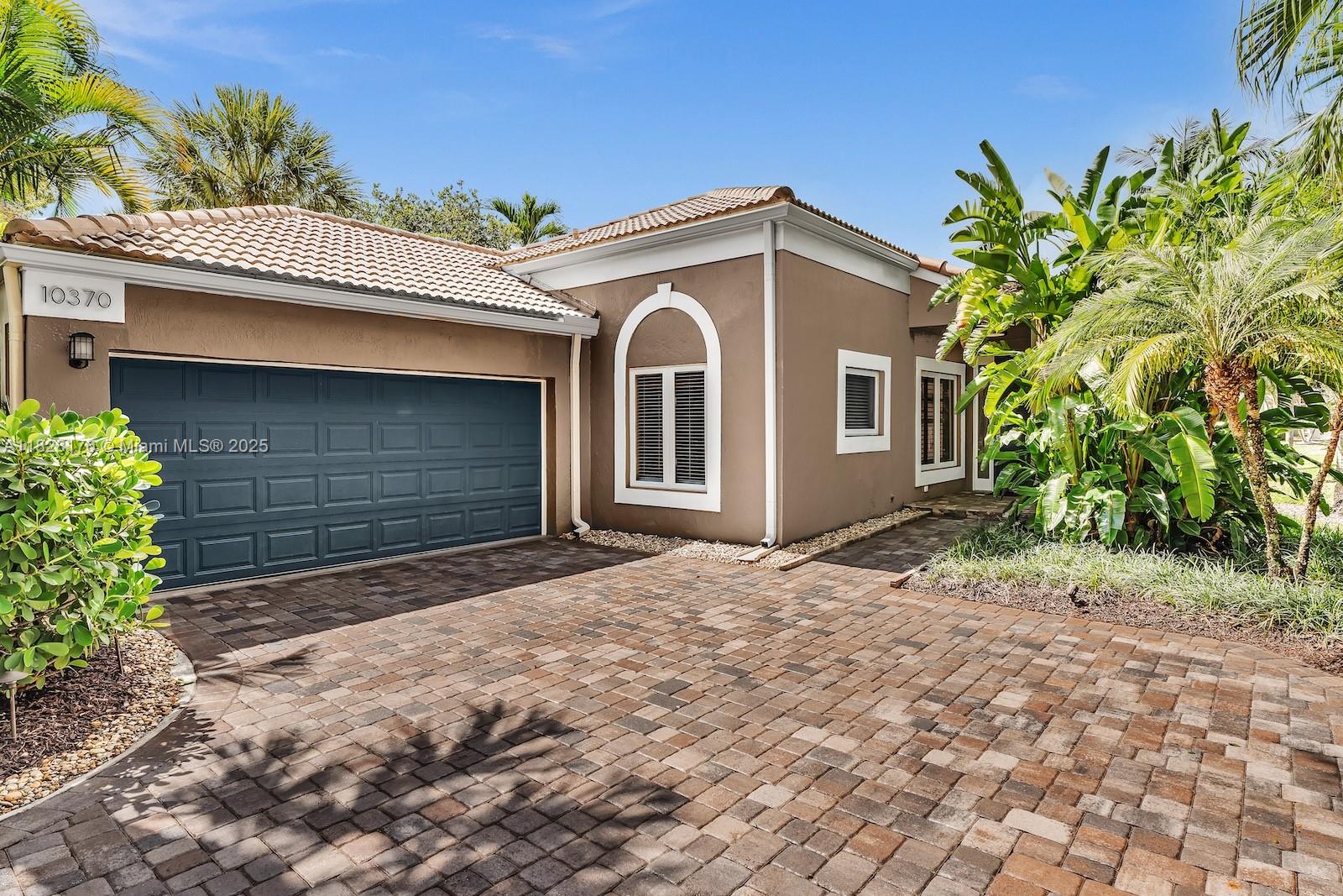 BRIDGEWATER AT PLANTATION - Residential