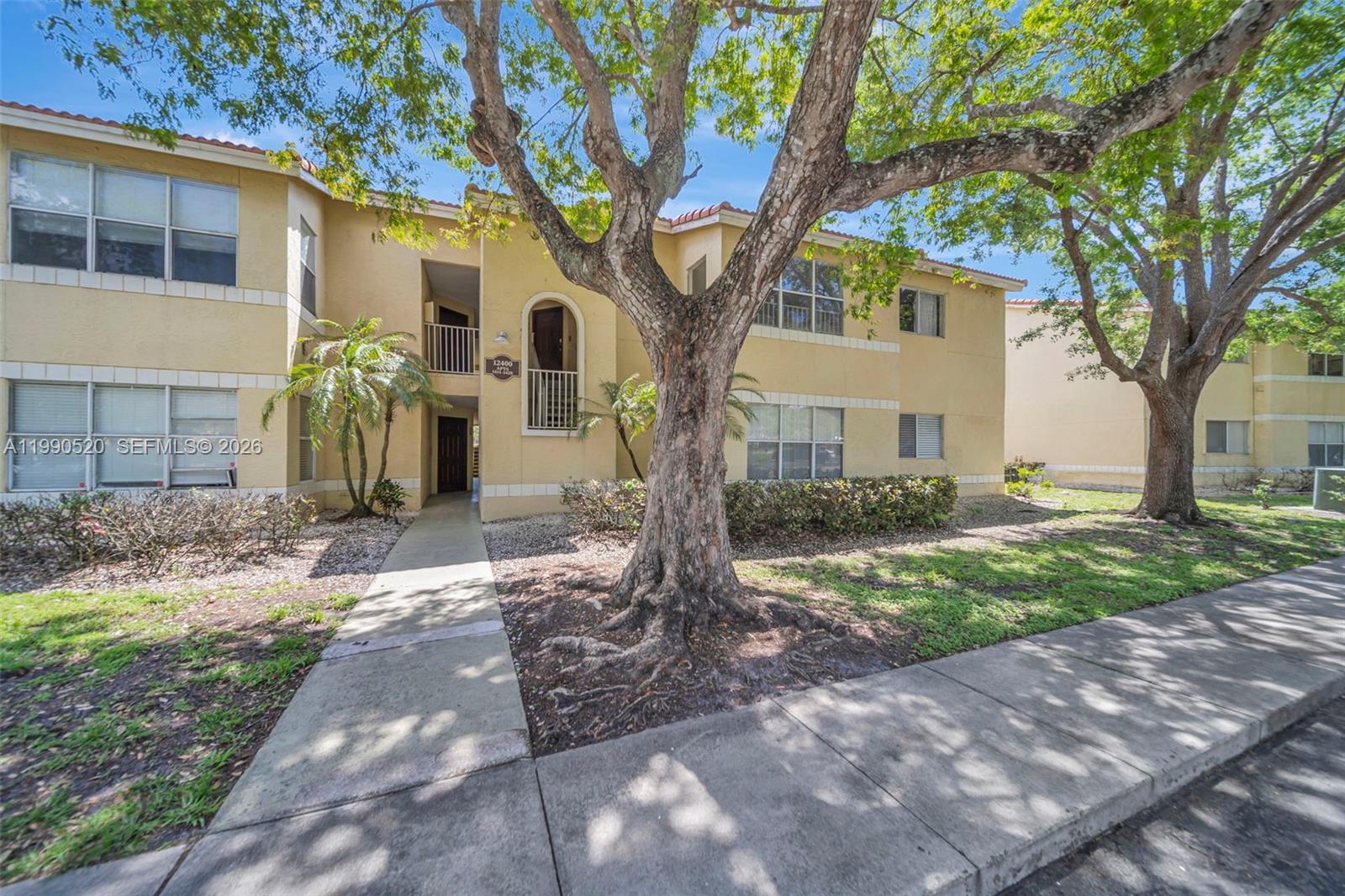 ISLES AT LAGO MAR CONDO - Residential