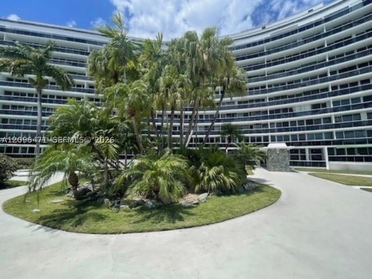 900 BAY DR APT 311, MIAMI BEACH, FL 33141 - Image 29feec7954e2864e6fb1563068d9cf02/2109418923
