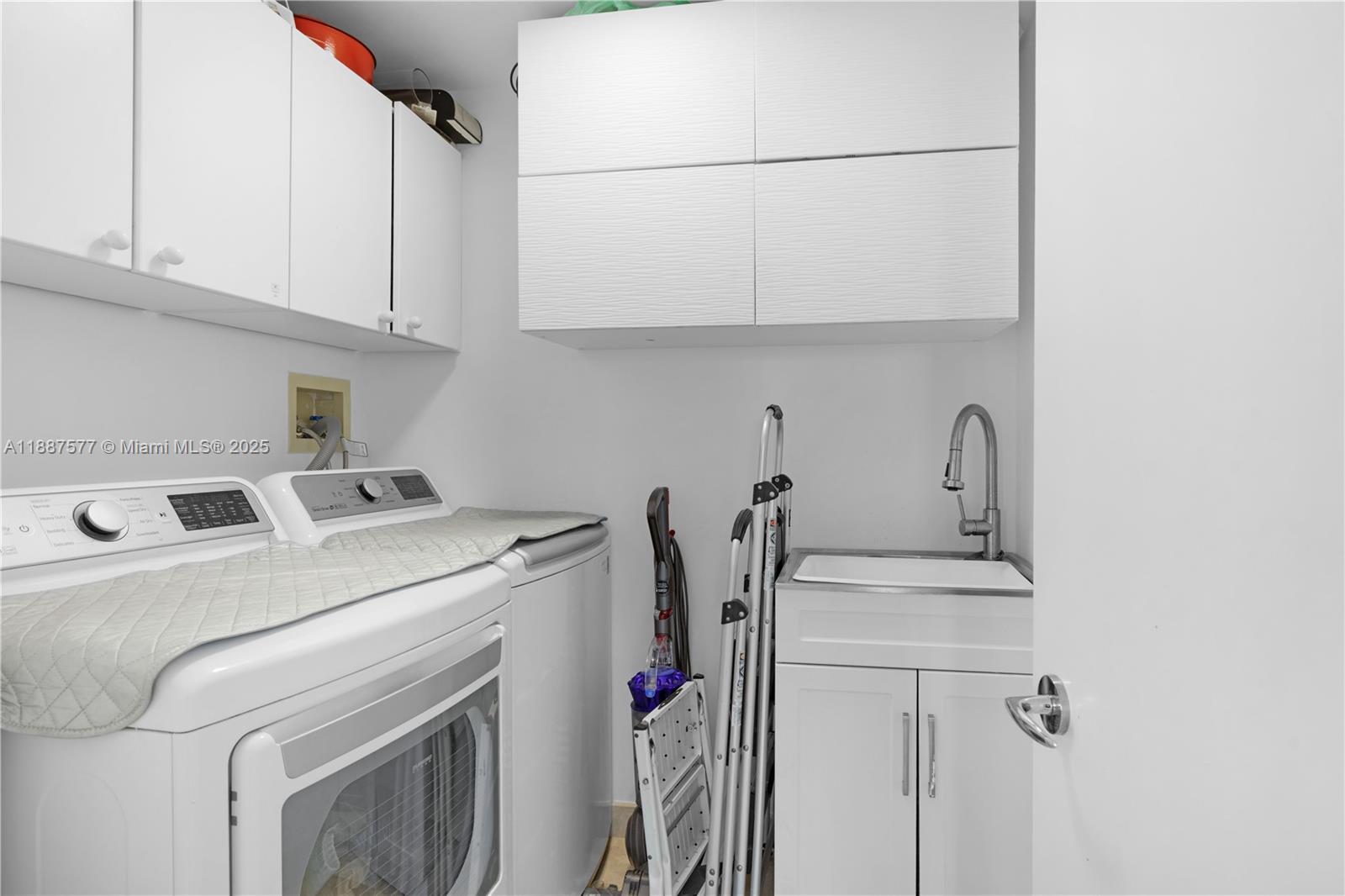 ATLANTIC II AT THE POINT - Residential