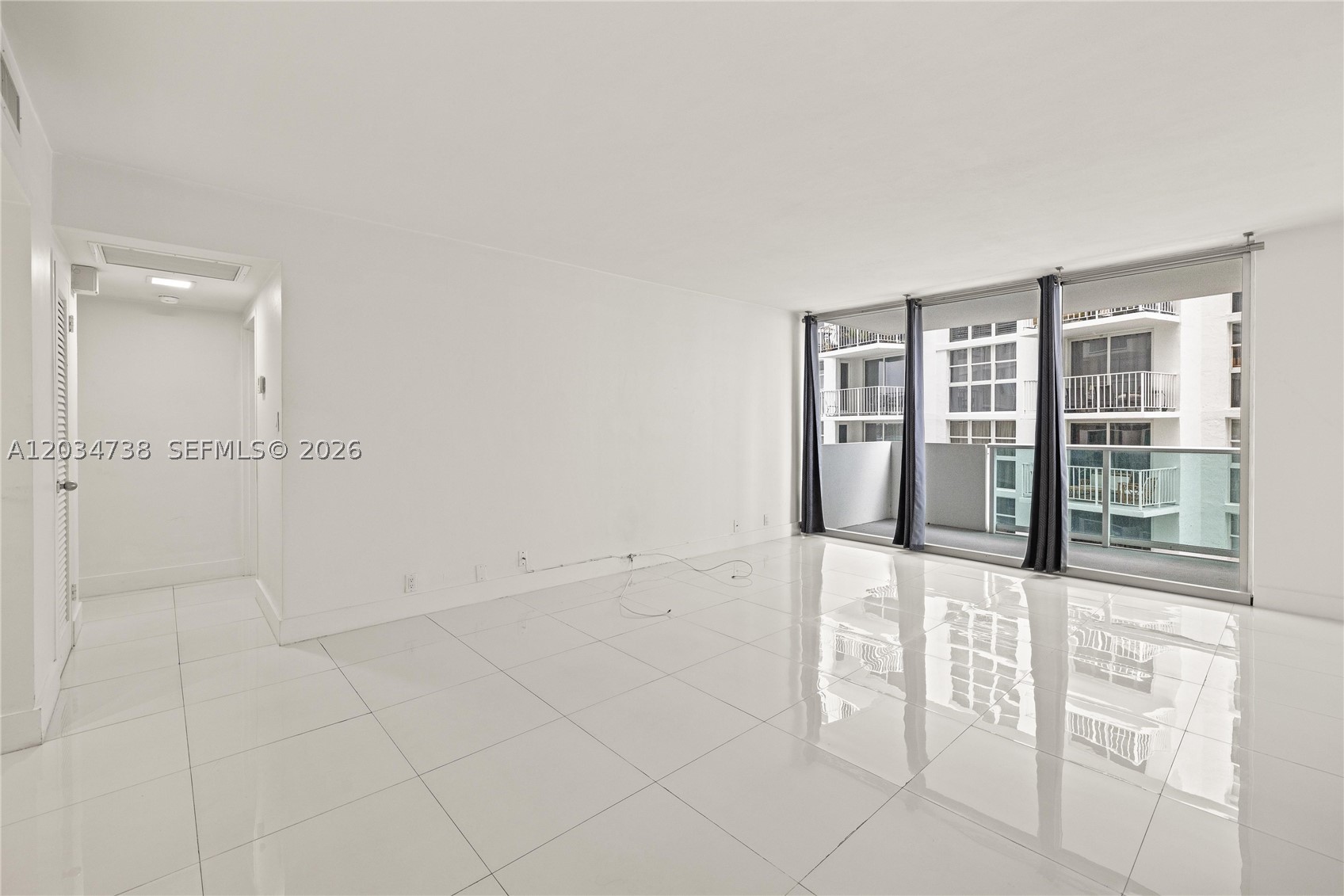 1200 West Ave 622