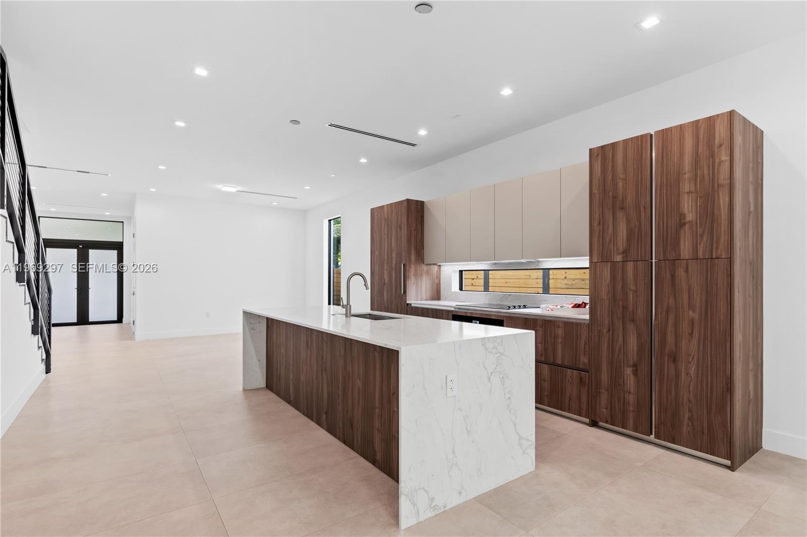 PALMHURST - Residential Lease