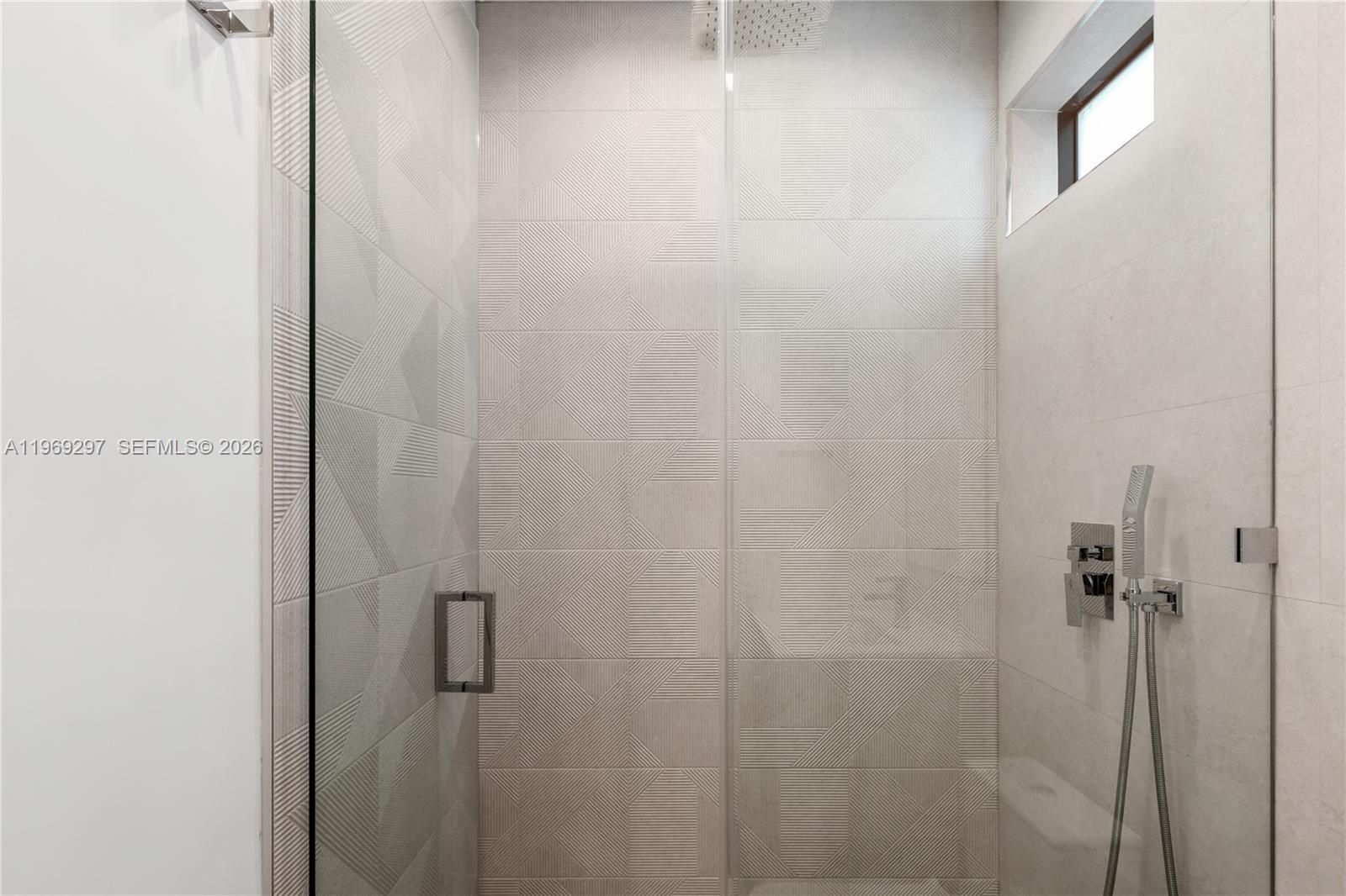 PALMHURST - Residential Lease