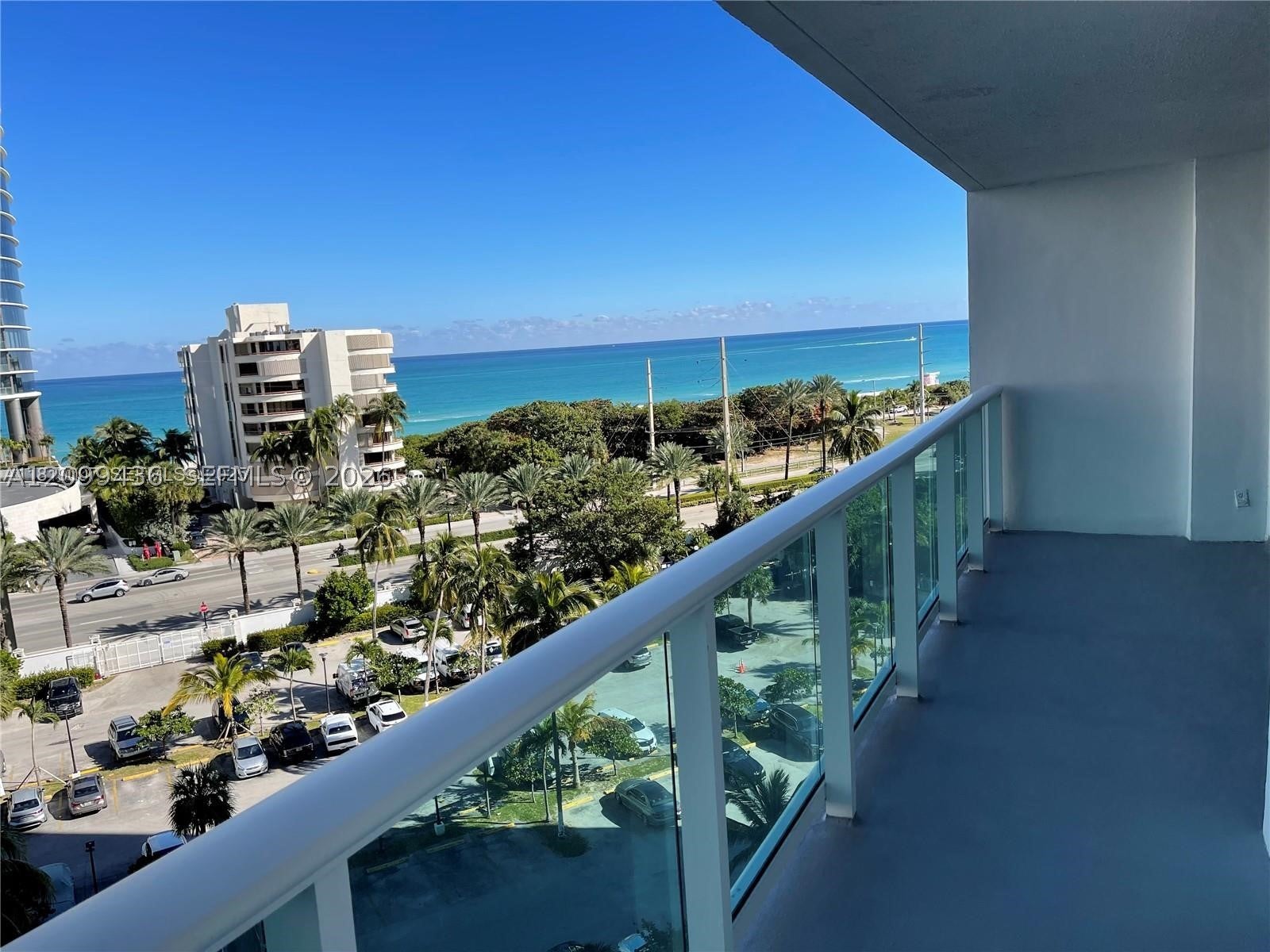 100 Bayview Dr 812