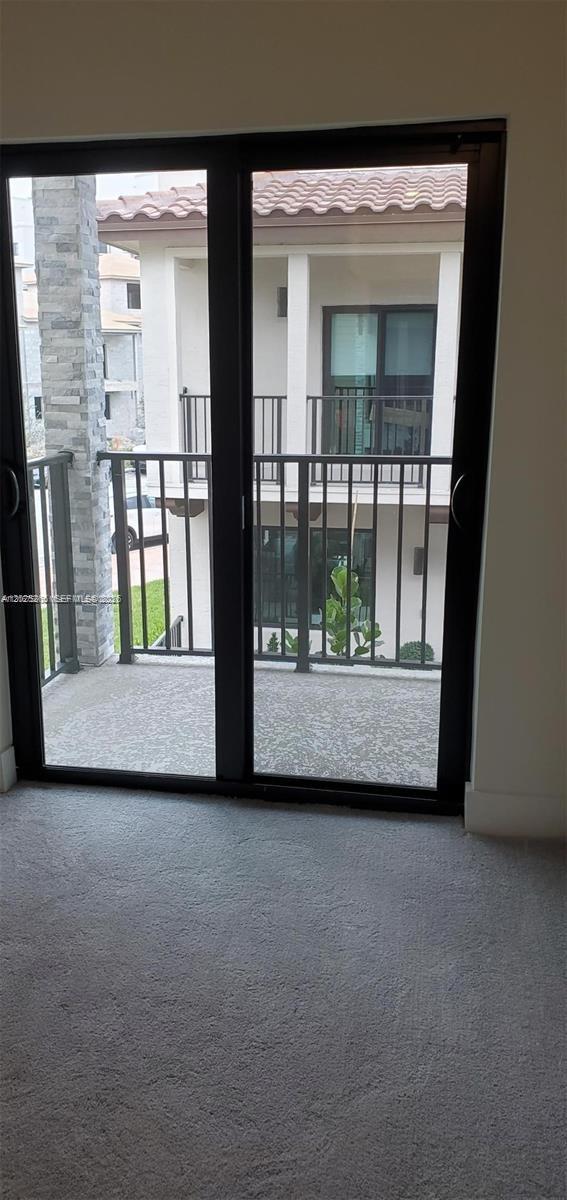 DOWNTOWN DORAL SOUTH PHAS - Residential Lease