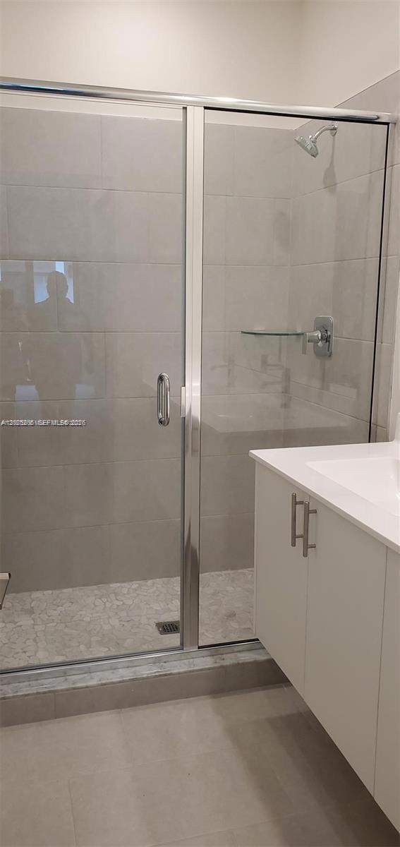 DOWNTOWN DORAL SOUTH PHAS - Residential Lease