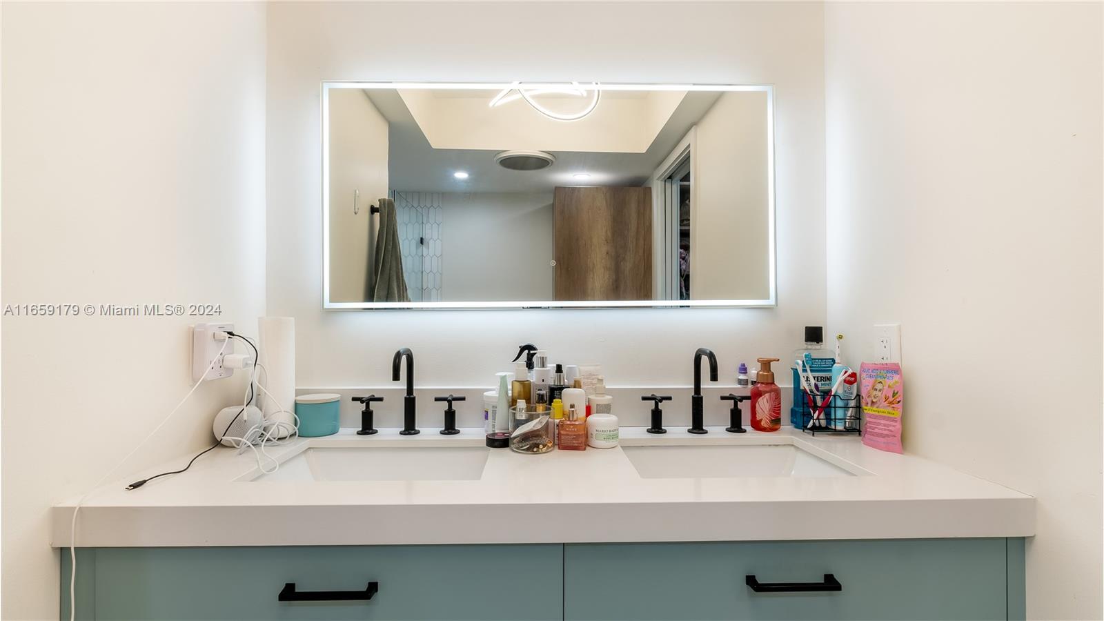 1600 SOUTH BAYSHORE LANE - Residential