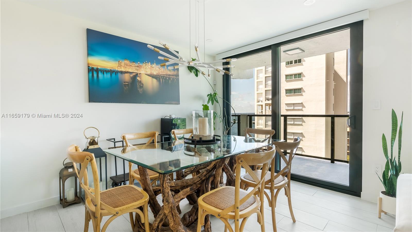 1600 SOUTH BAYSHORE LANE - Residential
