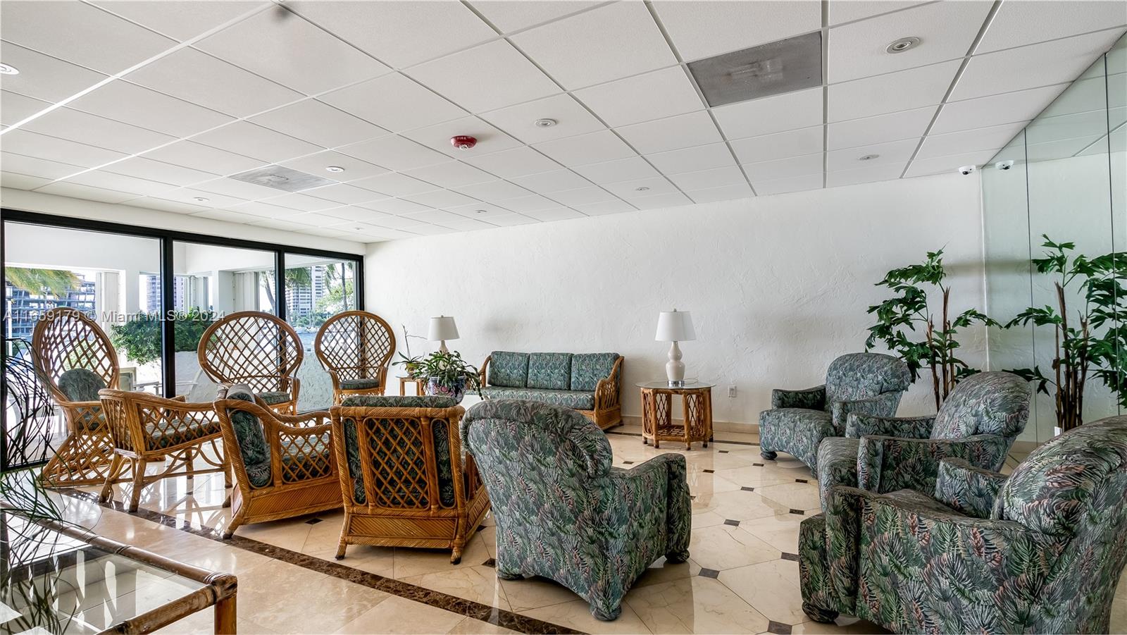1600 SOUTH BAYSHORE LANE - Residential