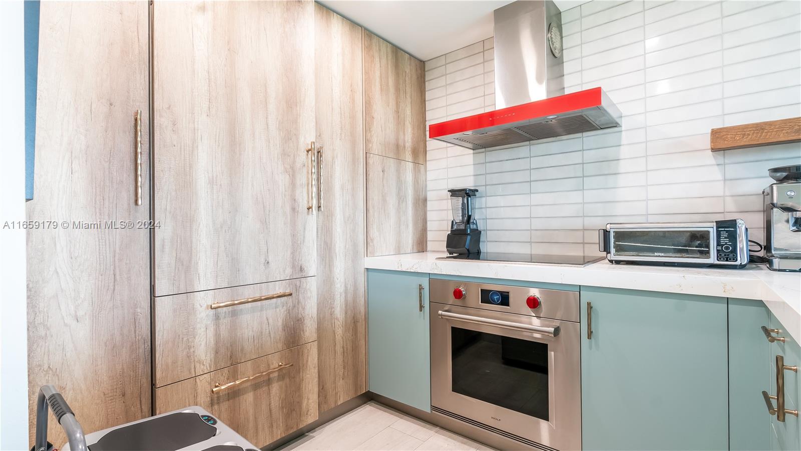 1600 SOUTH BAYSHORE LANE - Residential