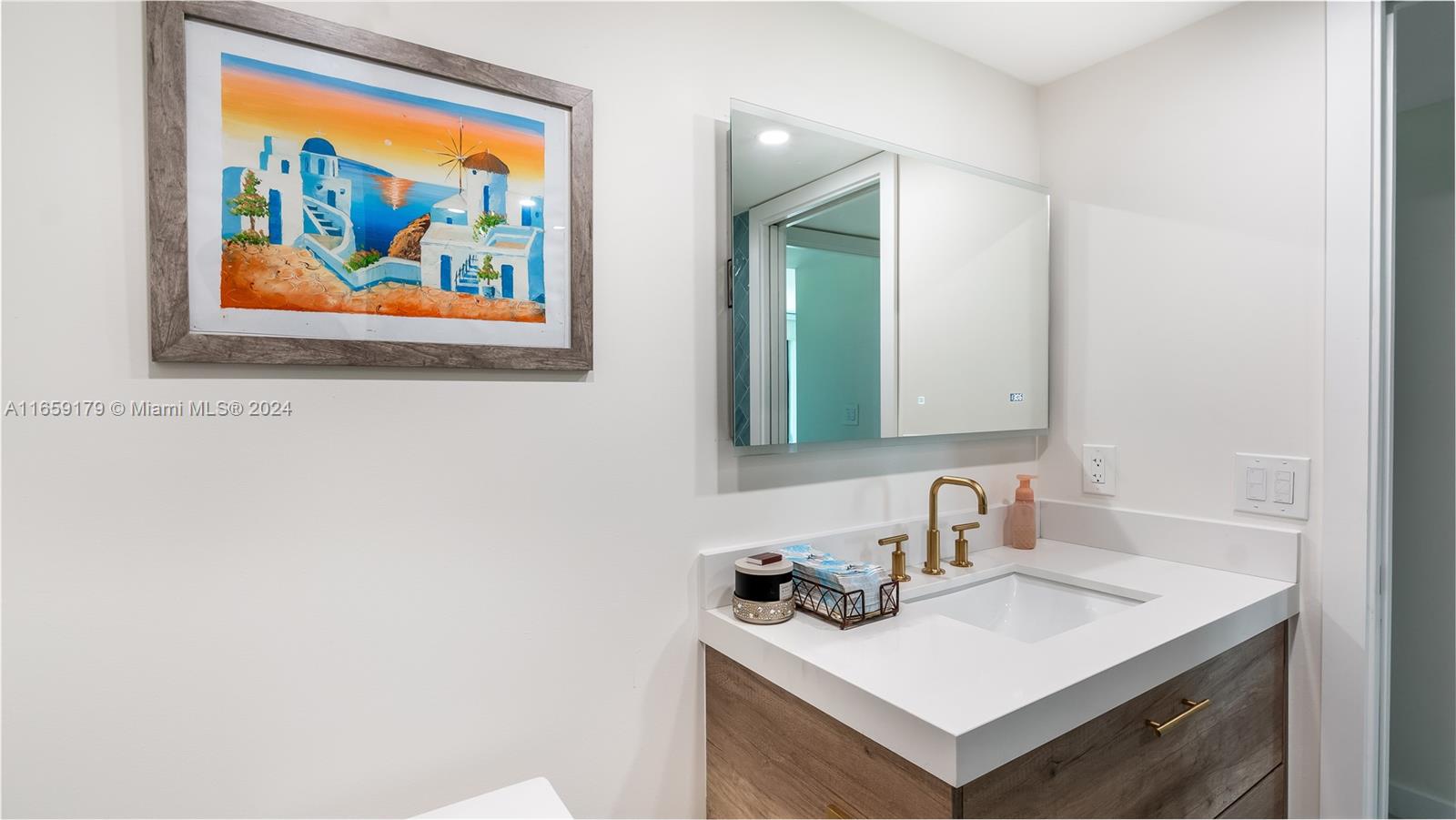 1600 SOUTH BAYSHORE LANE - Residential