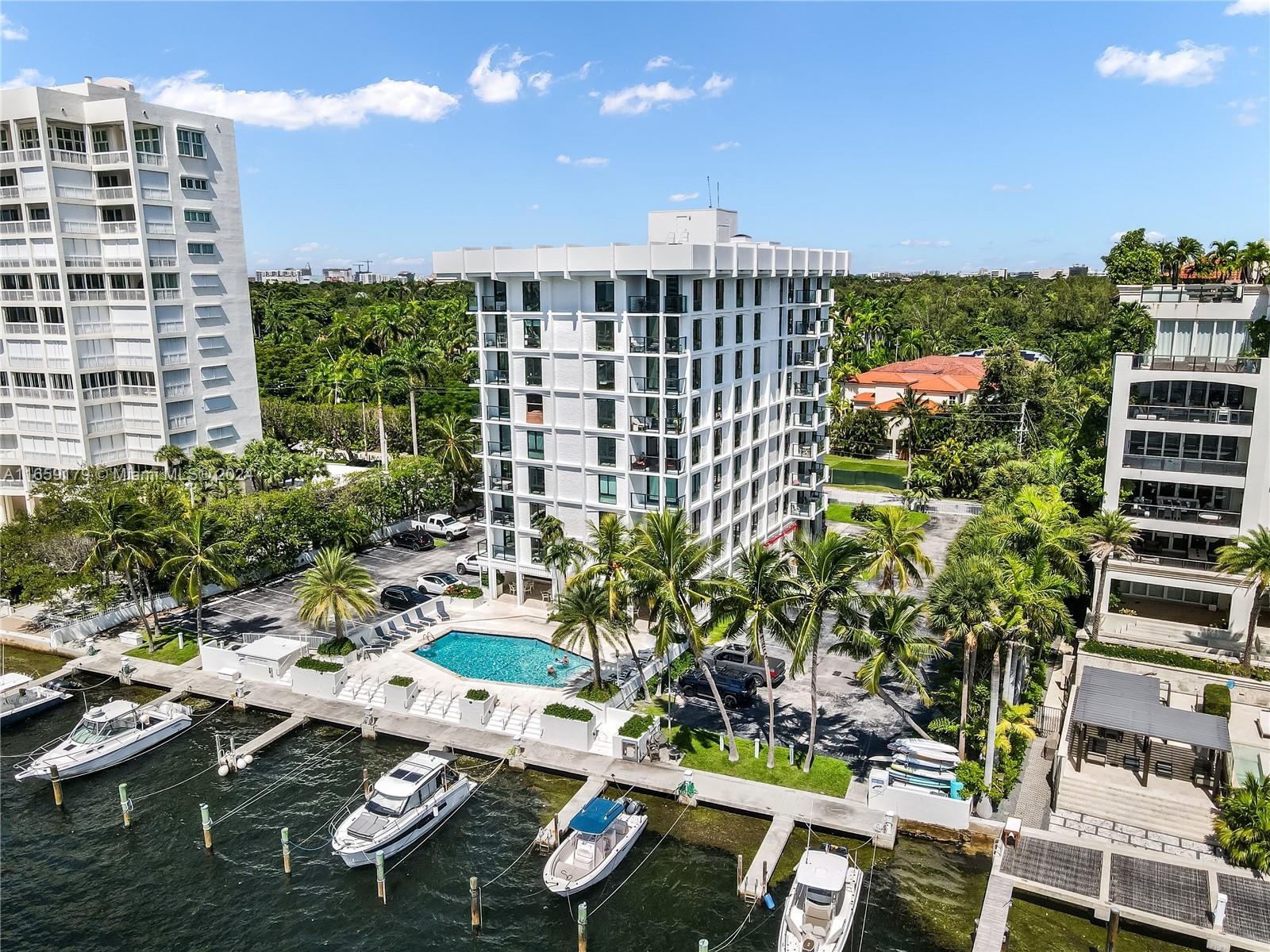 1600 SOUTH BAYSHORE LANE - Residential