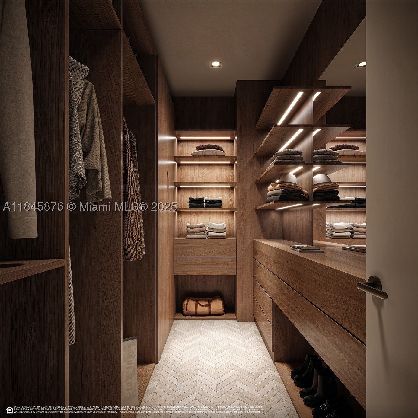 4241 Aurora St 505