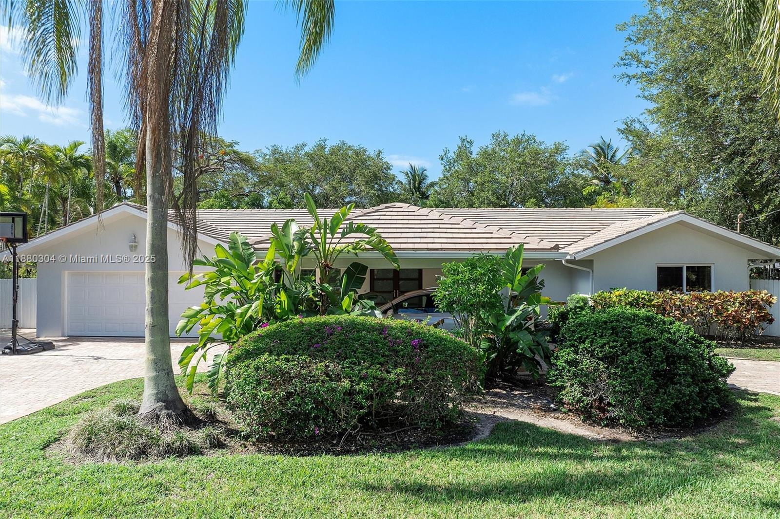 VILLAS DE LA FUENTE - Residential