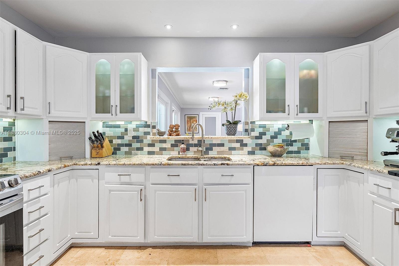 VILLAS DE LA FUENTE - Residential