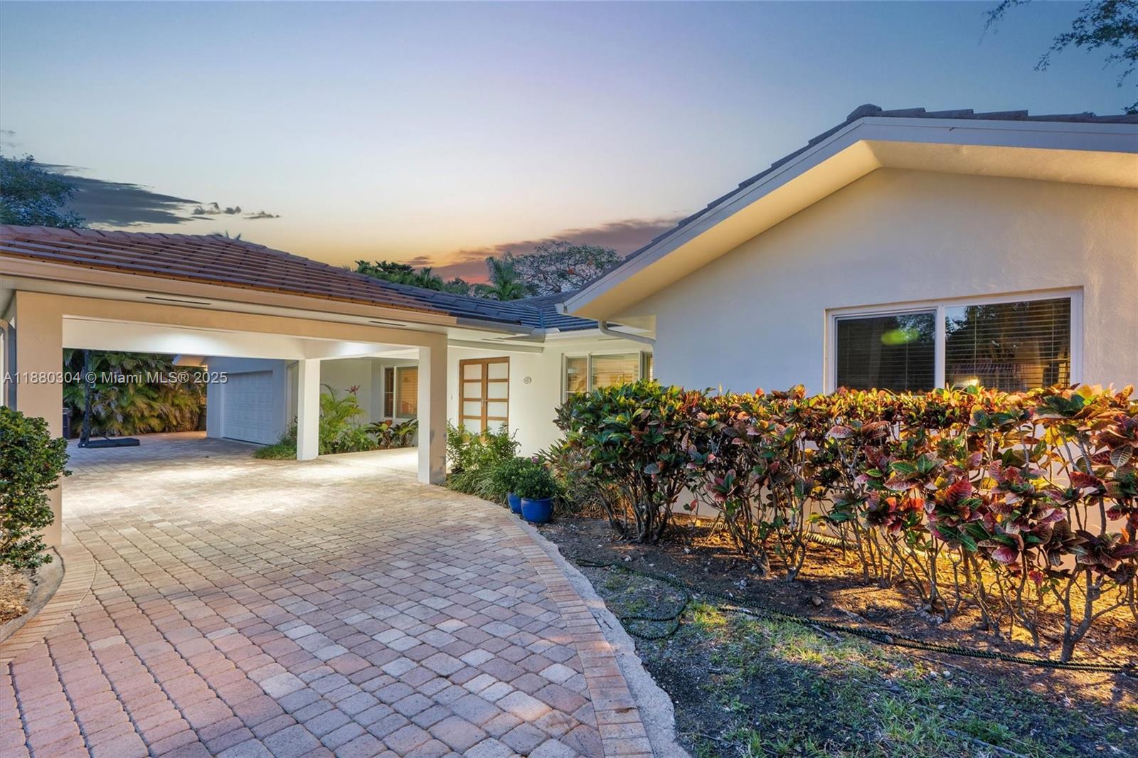 VILLAS DE LA FUENTE - Residential