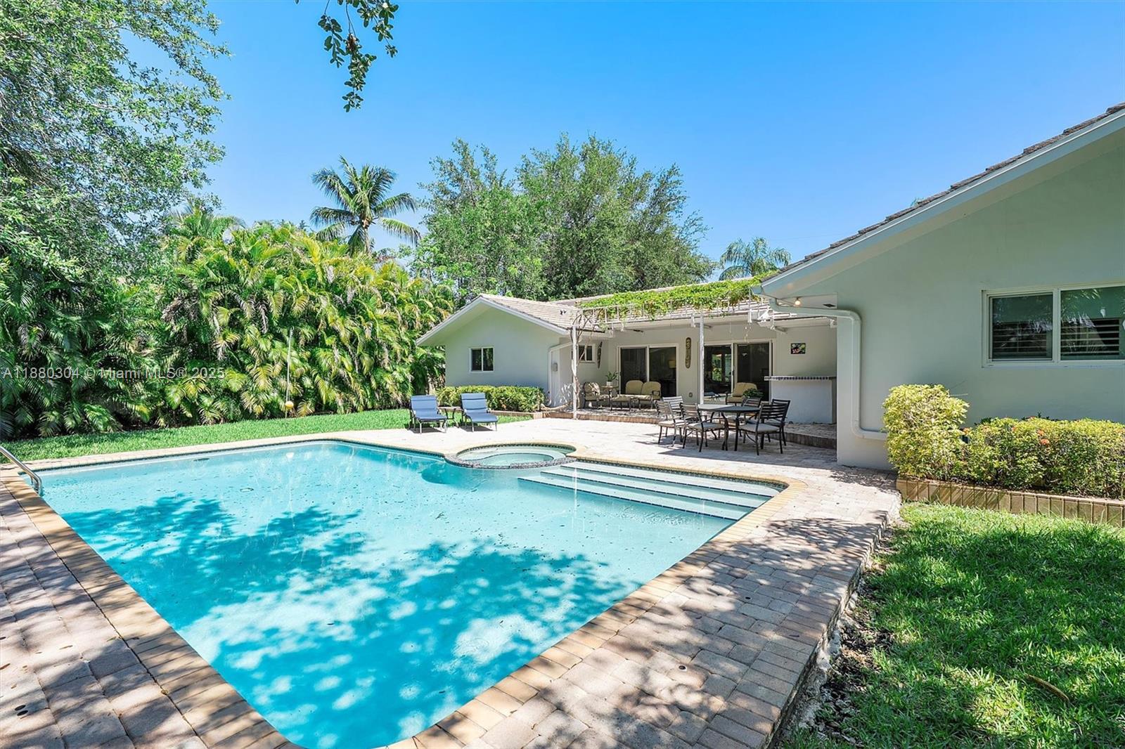 VILLAS DE LA FUENTE - Residential