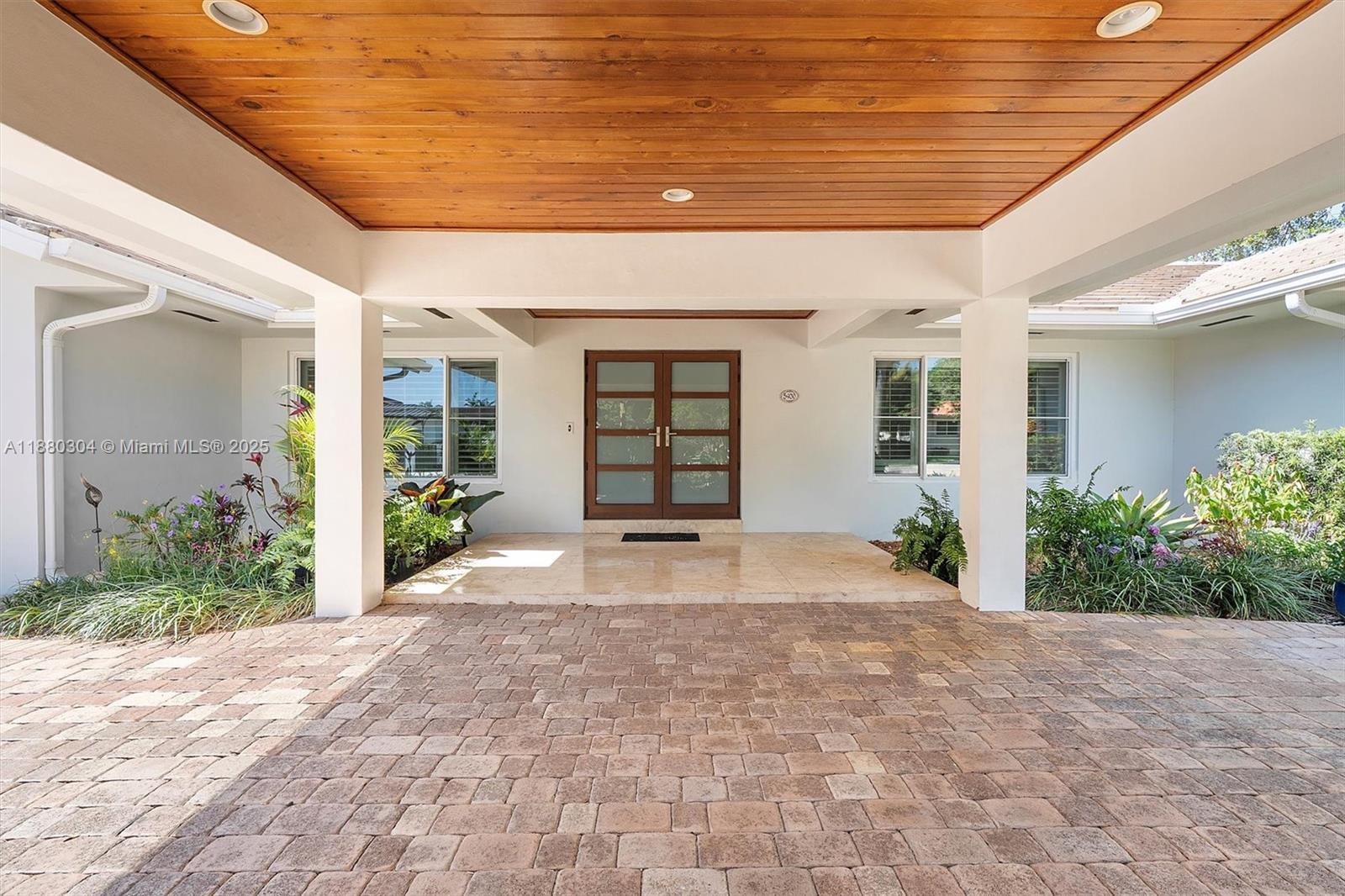 VILLAS DE LA FUENTE - Residential