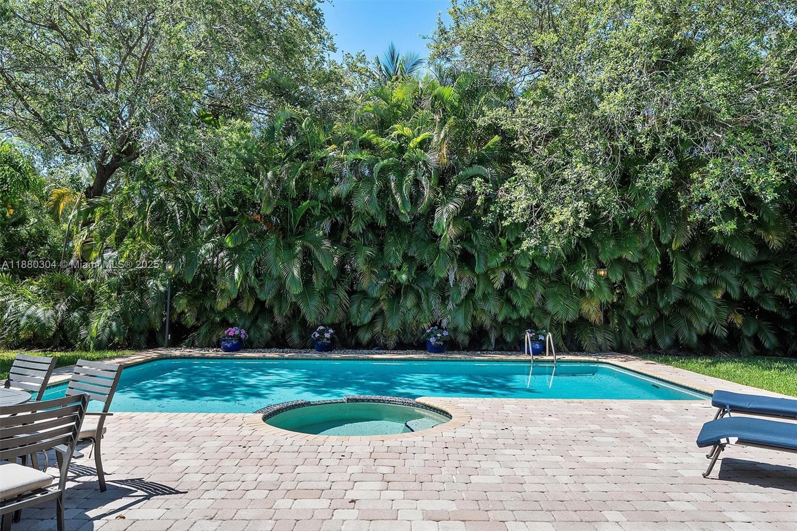 VILLAS DE LA FUENTE - Residential