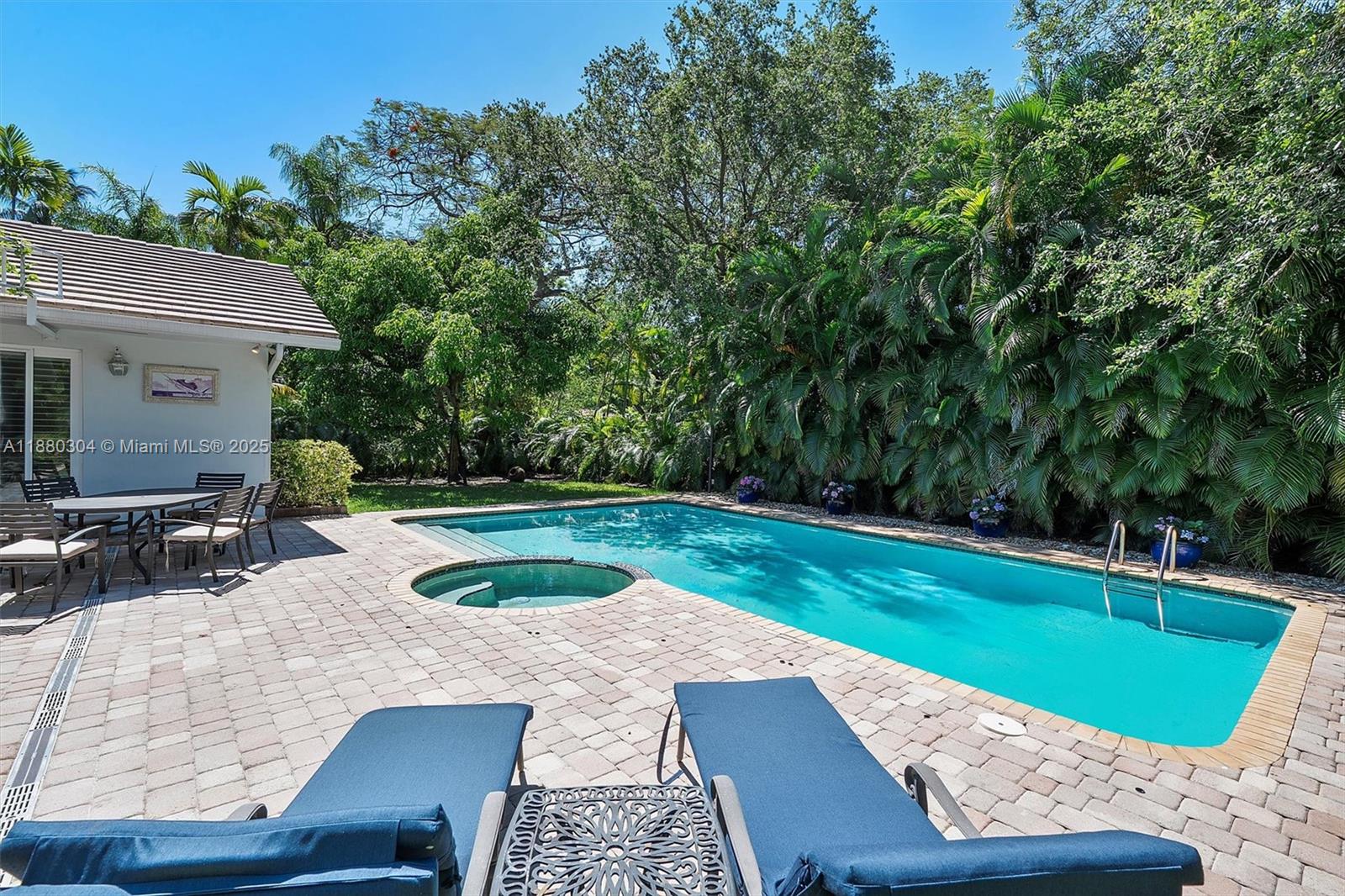 VILLAS DE LA FUENTE - Residential