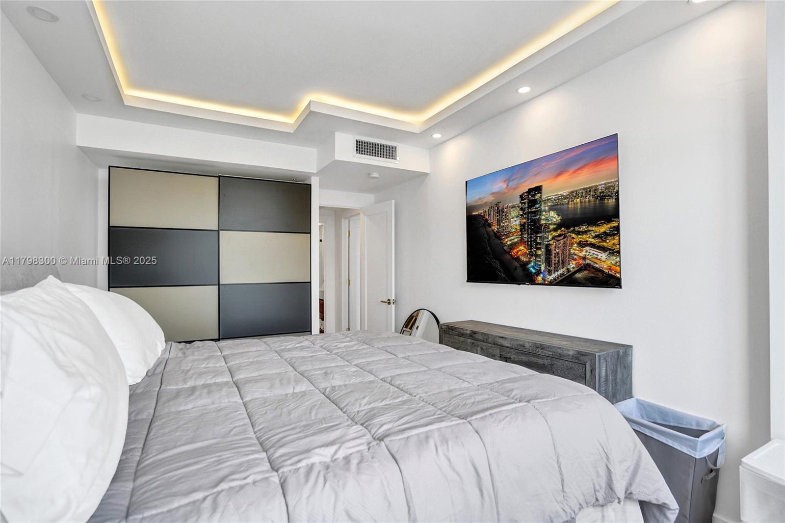 HEMISPHERES CONDO - Residential