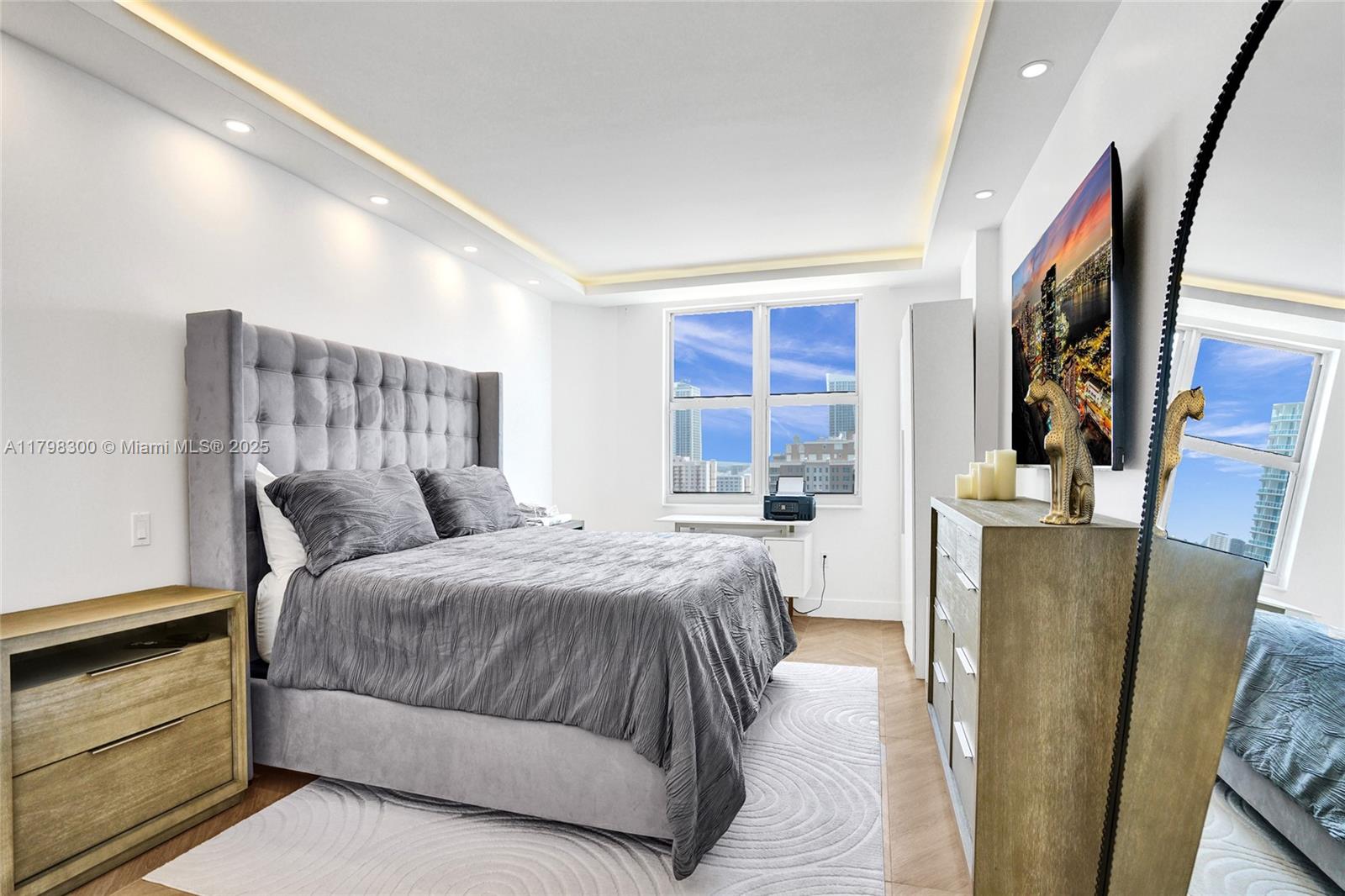 HEMISPHERES CONDO - Residential