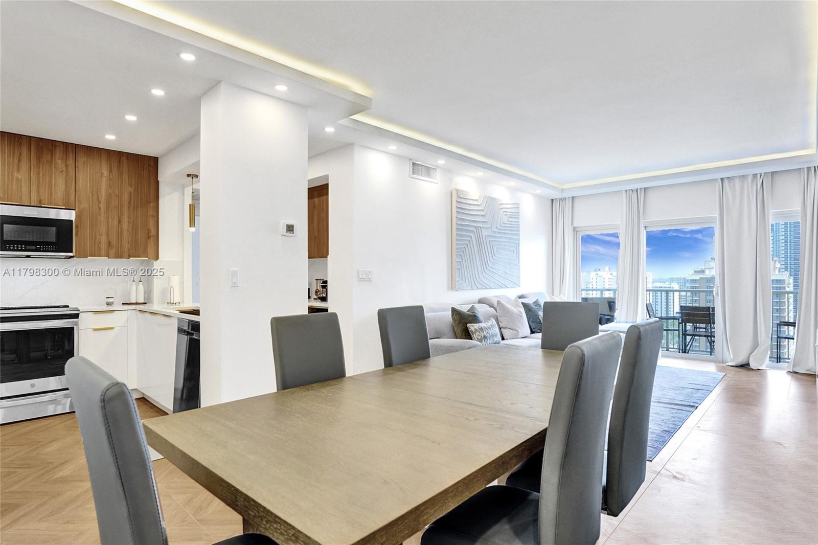 HEMISPHERES CONDO - Residential