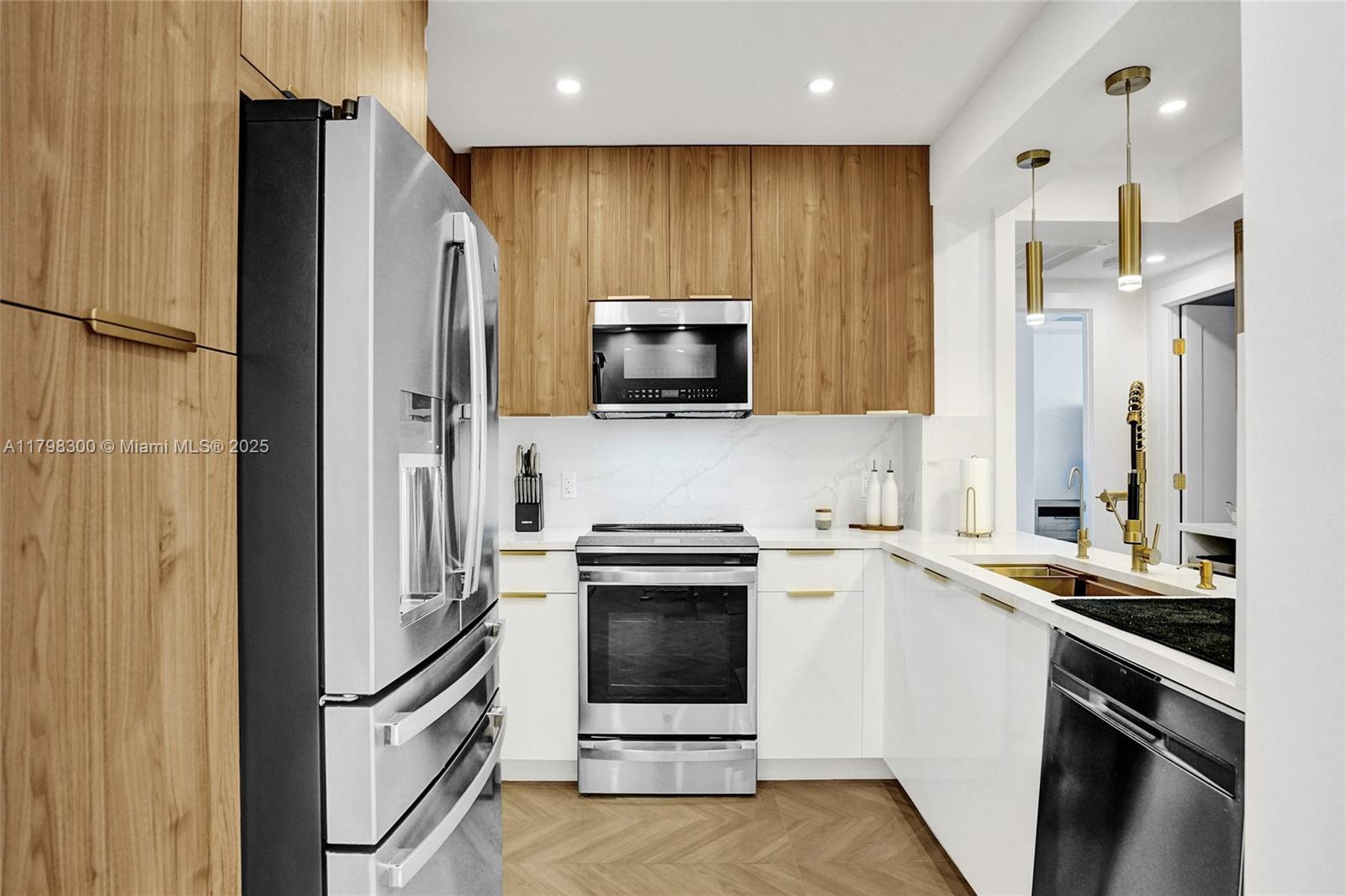 HEMISPHERES CONDO - Residential