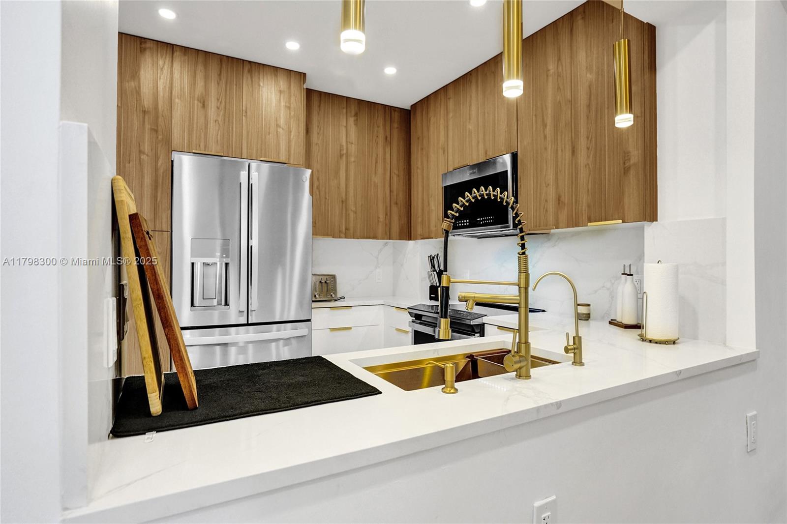 HEMISPHERES CONDO - Residential