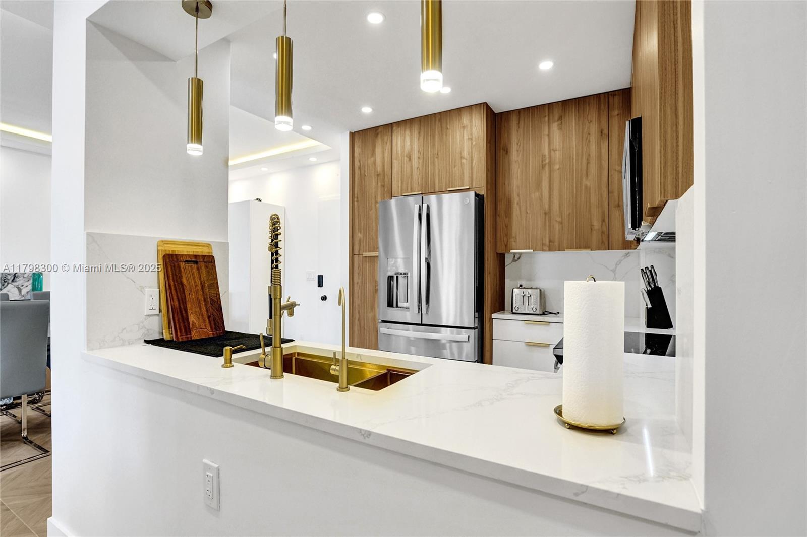 HEMISPHERES CONDO - Residential