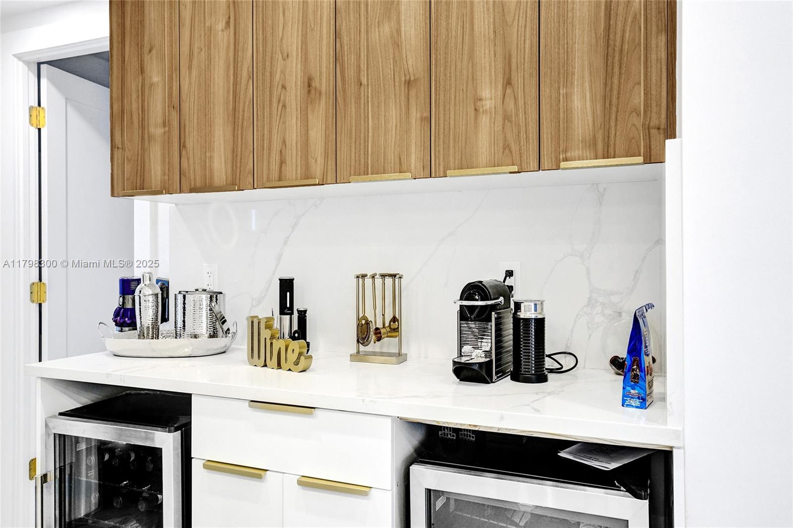 HEMISPHERES CONDO - Residential