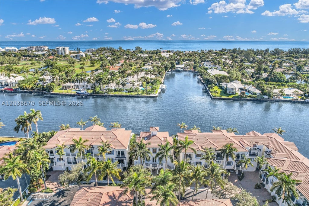 Photo of 3127 Waterside Cir, Boynton Beach, FL 33435 (MLS # A12038670)